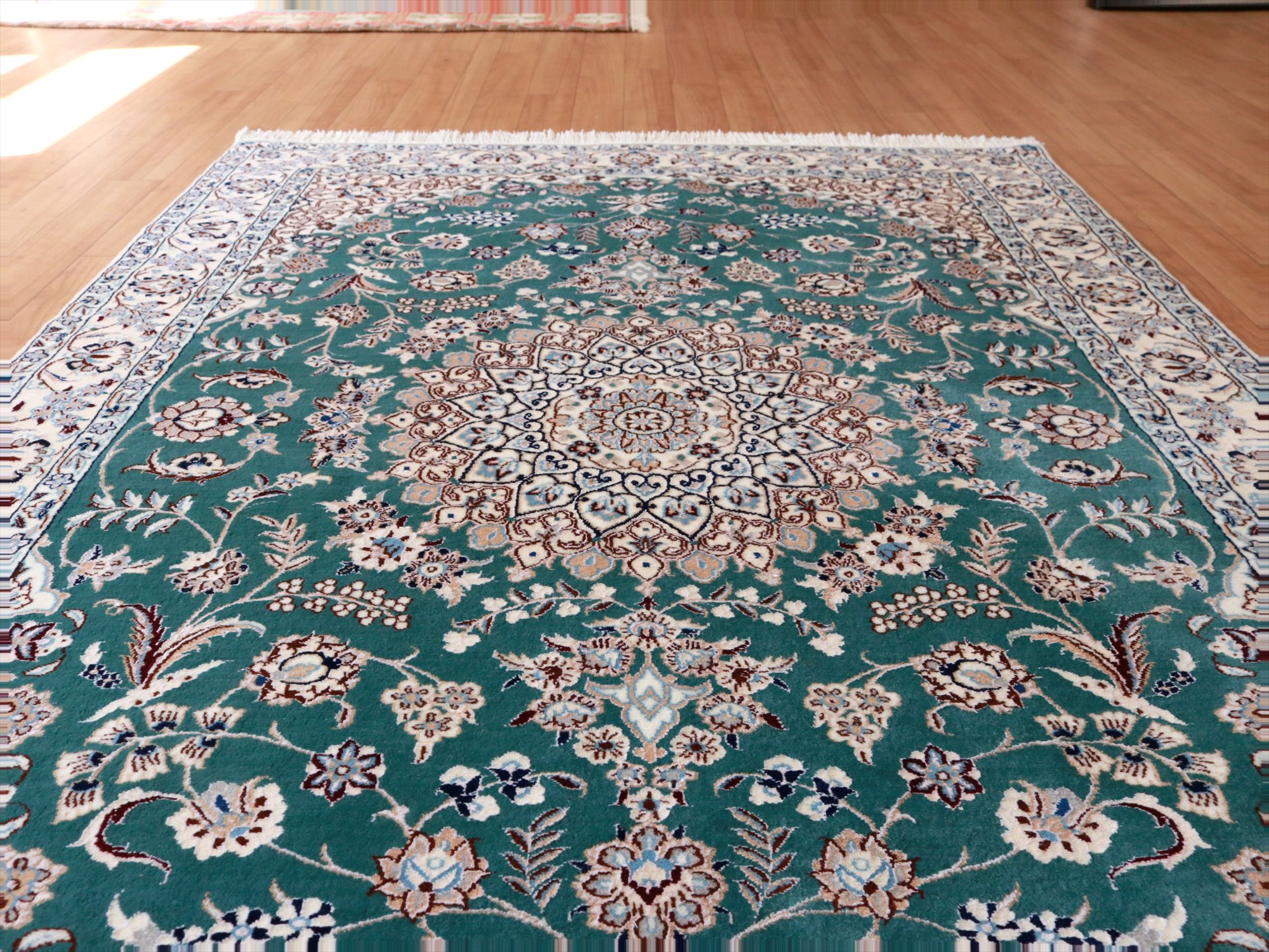 キリムスタイル / ペルシャ絨毯 ナイン産 ハビビアン工房150×110cm