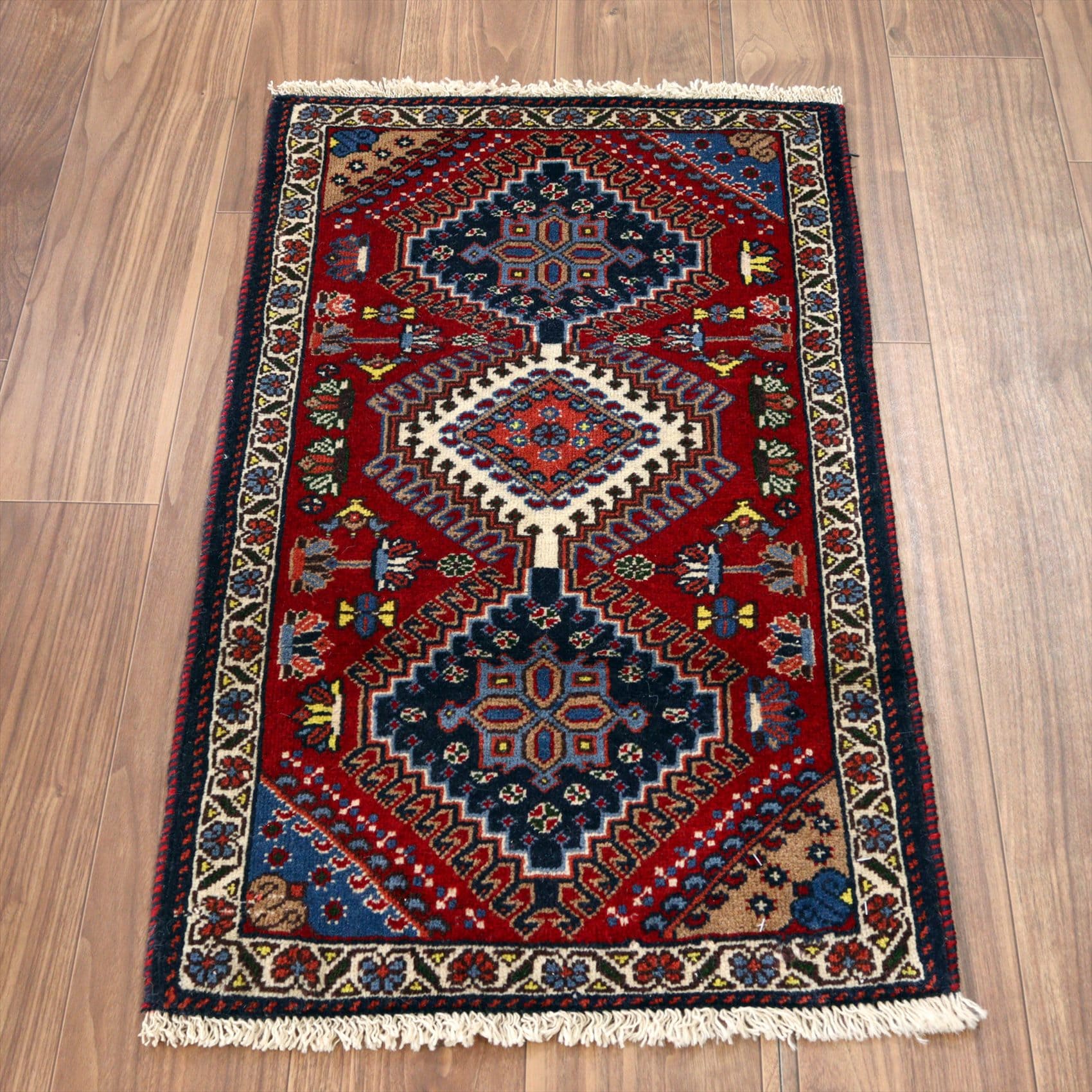 部族絨毯　トライバルラグ97×62cm, ３つのドラゴン　イラン南部ヤラメ