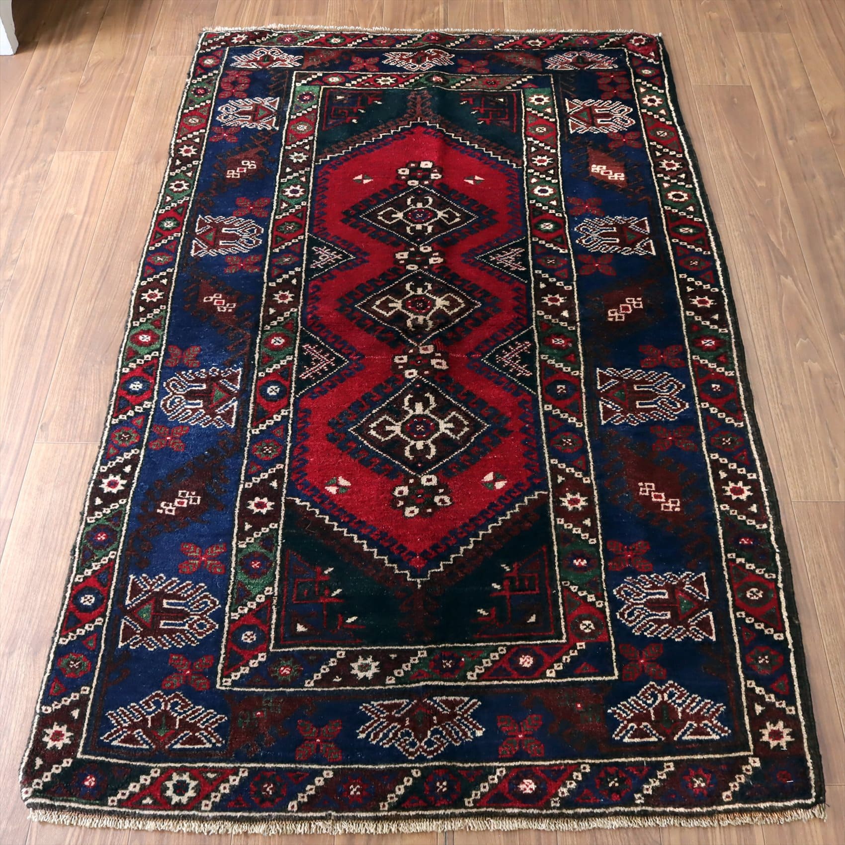 トルコ手織り絨毯・ドゥシュメアルトゥ201×123cm