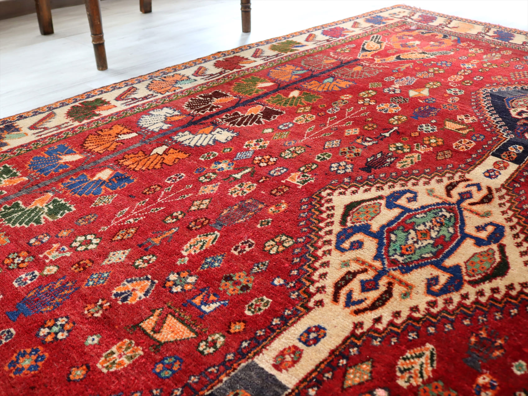 オールドギャッベ トライバルラグ Old Tribal rug, Shiraz, 247×164cm ３つのメダリオン　鳥と植物