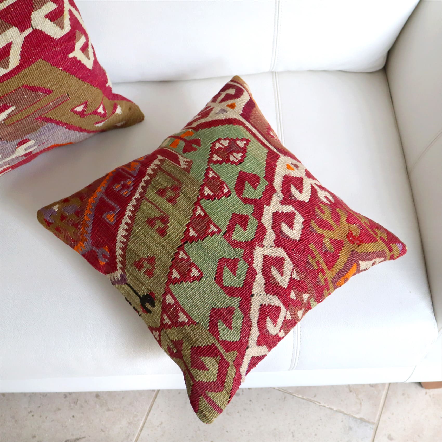 クッションカバー 40cmサイズ オールドキリム　Old Kilim Cushion カイセリ　ドラゴンの白い爪