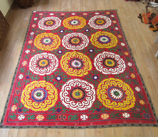 キリムスタイル / スザニ ウズベキスタンの刺繍布・オールドスザンニ 