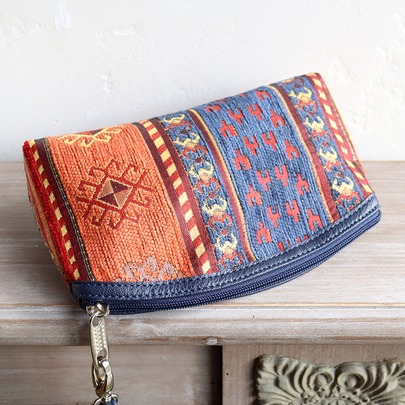 キリムスタイル トルコデザインのポーチ シュニール素材 アジデルハ ネイビー